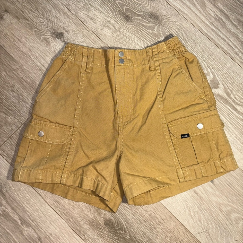 Honey Yellow Vans cargo Shorts with elastic waistband!
